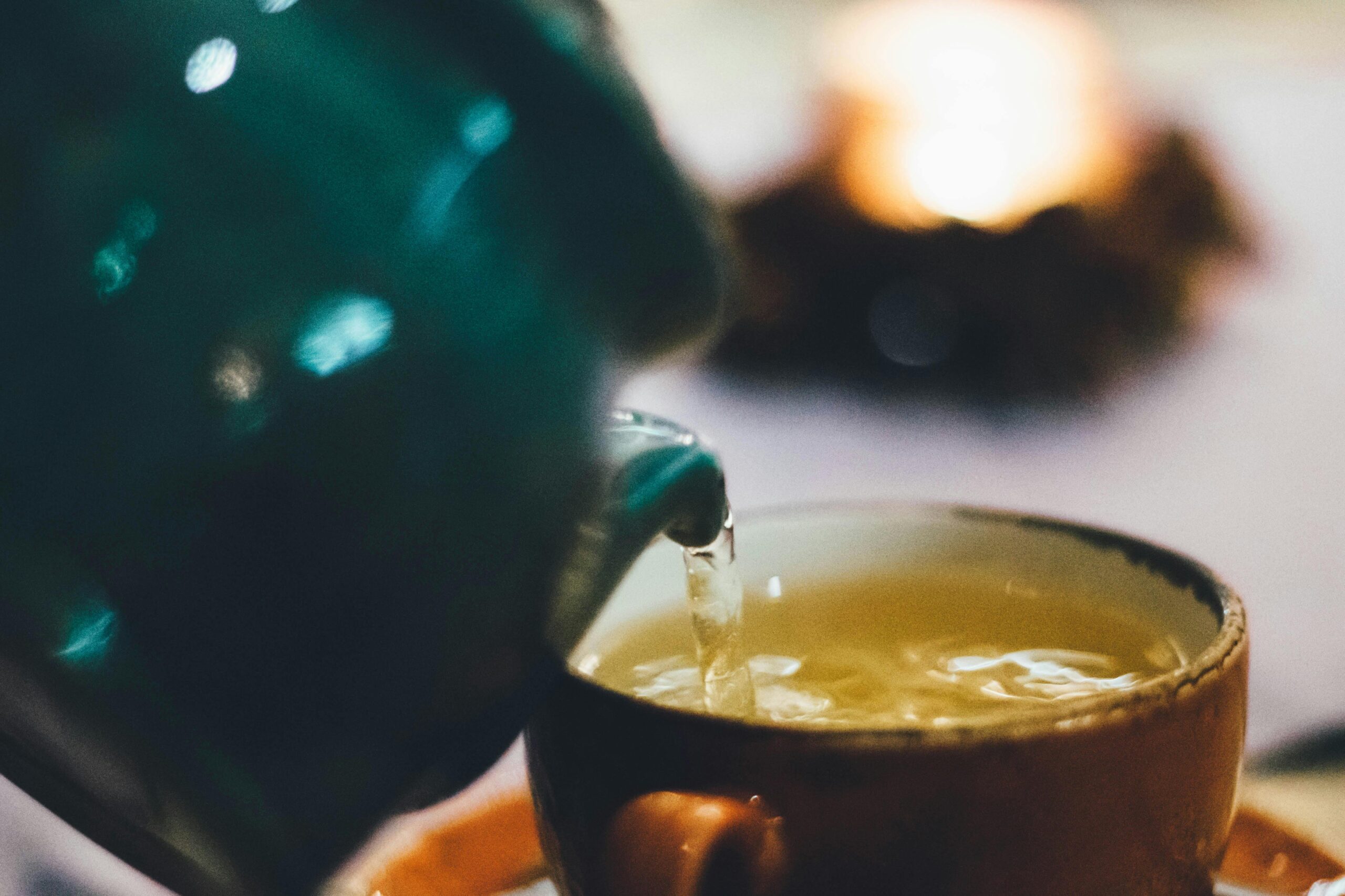 Tasse avec une théières Tasse et théières